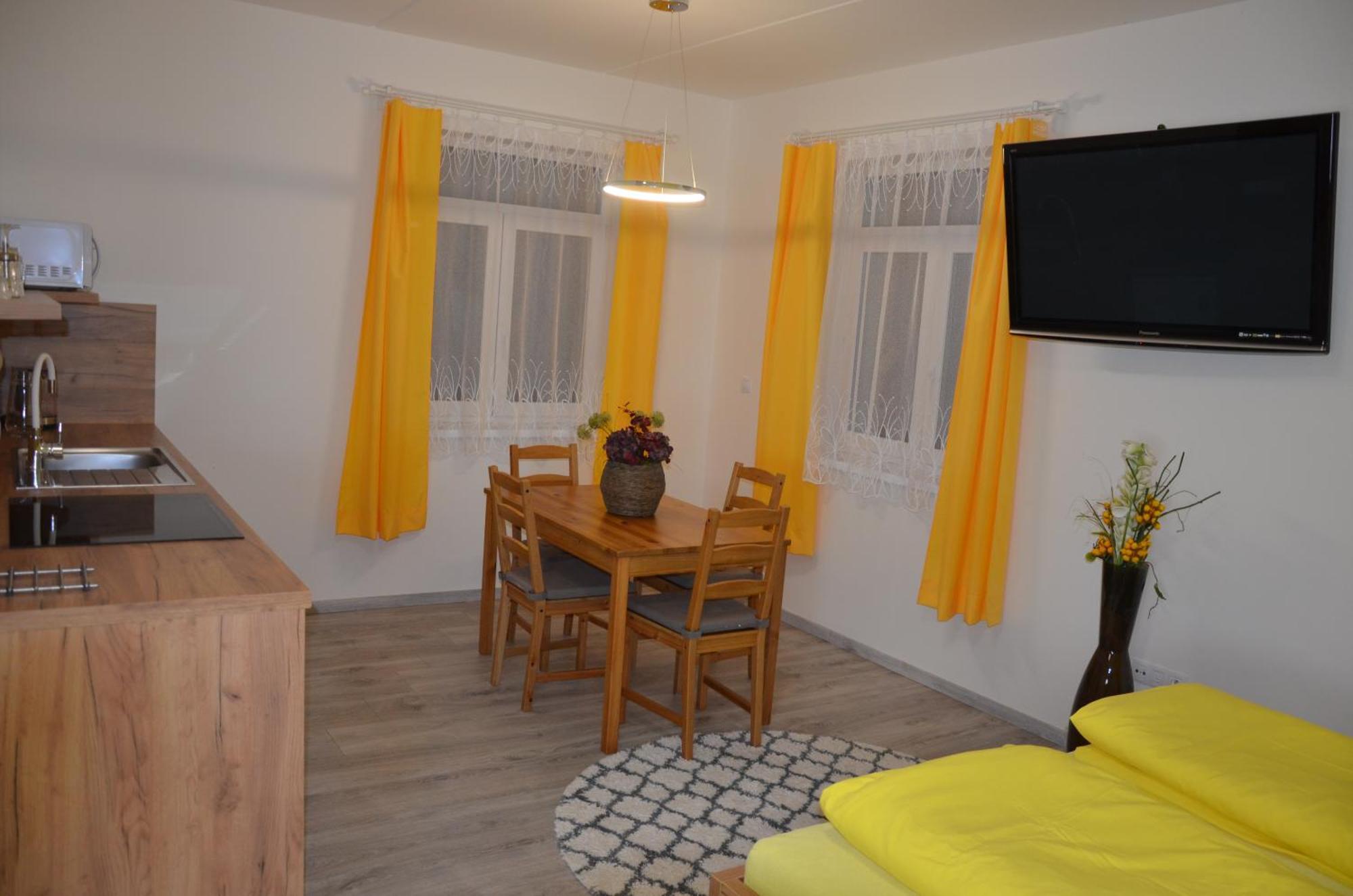 Apartmany Lukovske Domecky Lukov  Экстерьер фото